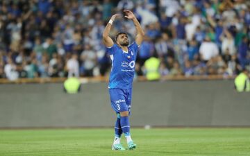 مرادمند ماندنی شد؛ مدافع استقلال به تمرینات آبی‌پوشان بازگشت