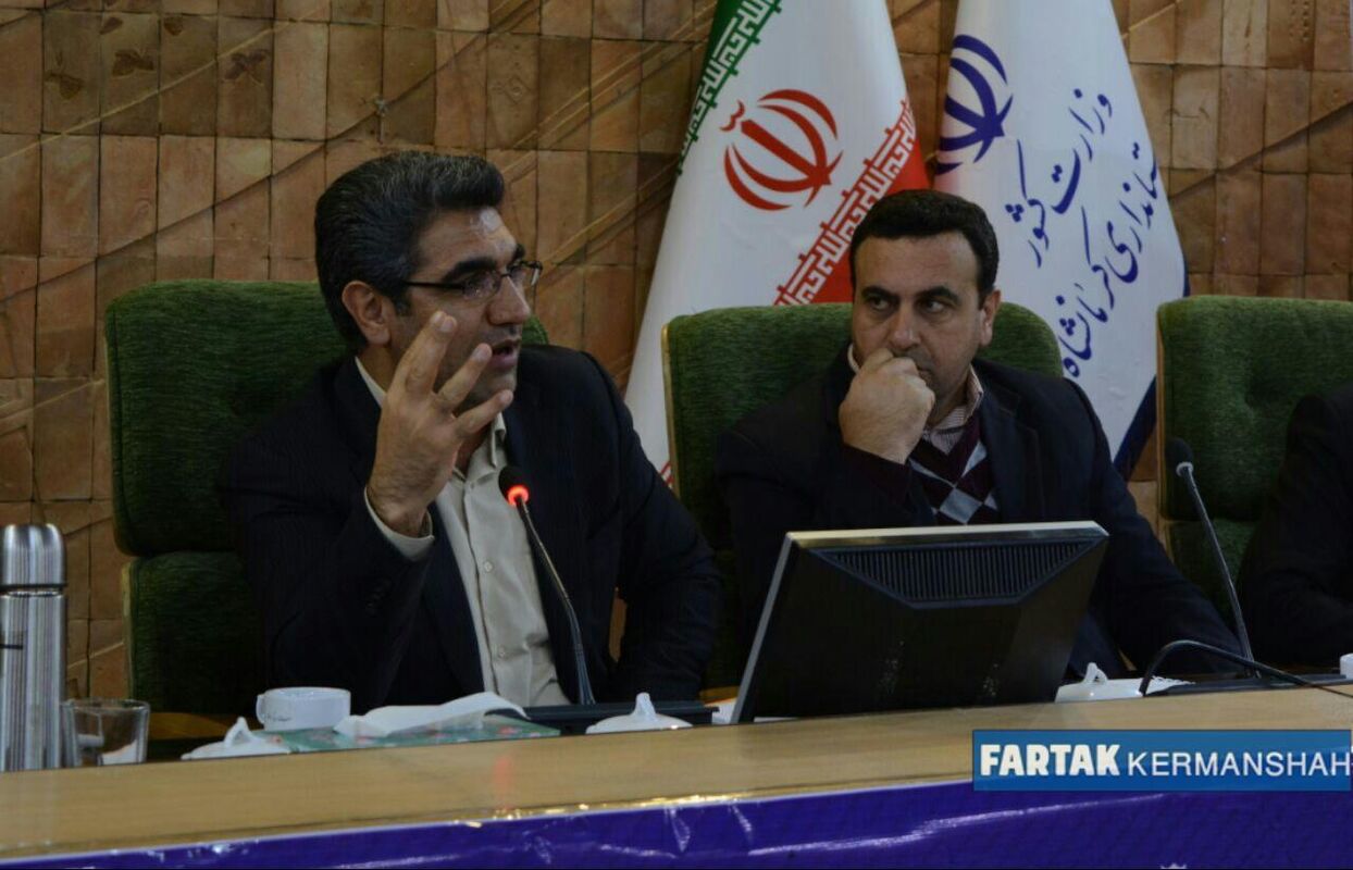 جلسه بررسی چالش ها و مشکلات شرکت های دانش بنیان استان کرمانشاه به روایت تصویر