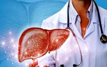 کبد چرب؛ علائم خطرناک و نشانه‌هایی که نباید نادیده گرفت