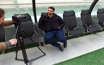 شوک منصوریان به فوتبال