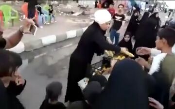 خیرات برای اباعبدالله با دستان پزشک مصری +فیلم 