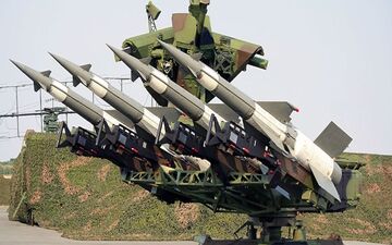 پدافند موشکی سوریه به سمت اهداف متجاوز شلیک کرد
