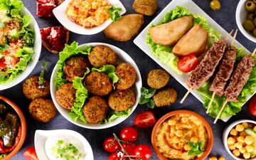 طرز تهیه کباب شووا؛ طعمی از دل سنت‌های عربی در عمان
