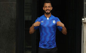 شماره 9 جدید باشگاه استقلال از راه رسید