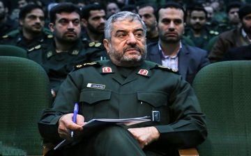 تقدیر فرمانده کل سپاه پاسداران از رئیس و نمایندگان مجلس
