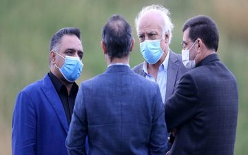 عبداللهی:مجیدی از درون تیم و زمین تمرین مشکل دارد
