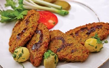 طرز تهیه کتلت هویج، انرژی مضاعف برای سحری ماه رمضان!