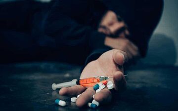 اعتراف تکان‌ دهنده بازیگر معروف به اعتیاد! + عکس