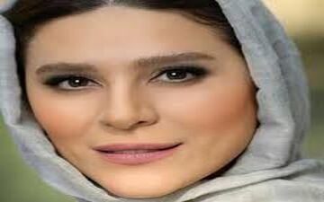 «سحر دولتشاهی» در نشست خبری «امیر» آبی پوش شد