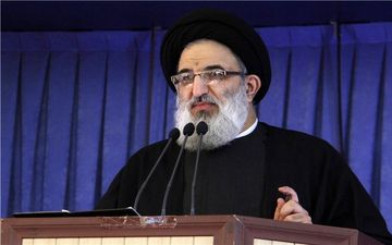 امام جمعه کرج: یمنی‌ها با اقدامات خود استکبار را تحقیر کردند