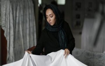 
«آذر» از آرای مردمی جشنواره فیلم فجر ۳۵ خارج شد