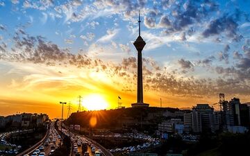 هوای تهران در وضعیت قابل قبول