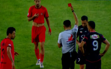 اخراج سروش رفیعی بعد از تائید VAR + ویدئو