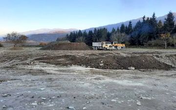 کشف دپوی بیش از ۲۰۰ تن ماسه دریایی فاقد مجوز در مرکز گیلان