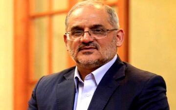تاکید وزیر آموزش و پرورش بر بررسی دقیق تغییرات در کتب درسی 