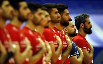 خط قرمز کولاکوویچ بر روی اسم معنوی نژاد