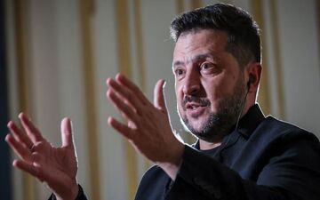 زلنسکی: توقف حملات به پالایشگاه‌های نفت روسیه ممکن است