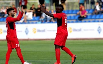 مهاجم محبوب پرسپولیس از الماس کوچک رونمایی کرد! +عکس