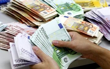  قیمت خرید دلار در بانک‌ها امروز ۹۸/۰۲/۲۴