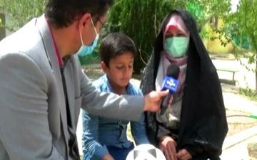 گفتگو با پسر بچه استقلالی و تکذیب افشین پیروانی + فیلم