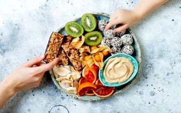 10 غذای شگفت‌ انگیز برای کاهش وزن: سرعت چربی‌سوزی خود را چند برابر کنید!