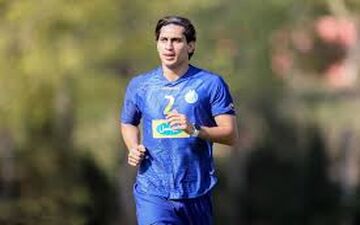 آیا نادری به بازی استقلال و پرسپولیس می رسد؟