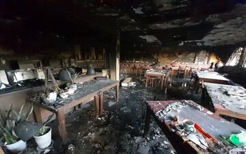آتش‌سوزی در یک رستوران ۳ طبقه در ساحل خرمشهر