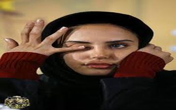 ژست الناز شاکردوست روی تخت بیمارستان