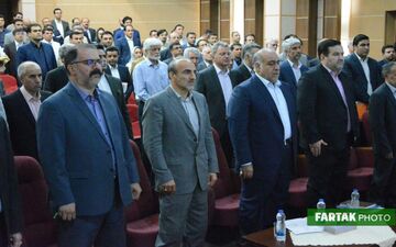 همایش سرمایه گذاری مدیریت شهری در هتل پارسیان کرمانشاه به روایت تصویر