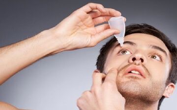 گوشی زیاد نگاه می کنید؟/ خطر نزدیک بینی را تا 21درصد افزایش می دهد