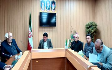 بهره گیری از ظرفیت معتمدین برای توسعه و پیشرفت شهرستان مهران