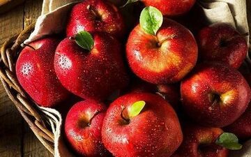 به هیچ عنوان این میوه را با پوست نخورید