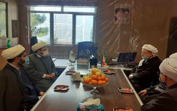 حضور ماموستا قادری امام جمعه شهرستان پاوه در اداره کل اوقاف و امورخیریه استان کرمانشاه