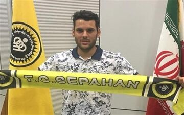  مذاکرات به نتیجه نرسید/ انتقال هافبک سپاهان به ماشین‌سازی منتفی شد