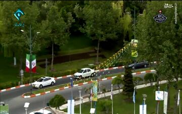 ورود هاشمی طبا به سازمان صدا و سیما + تصاویر