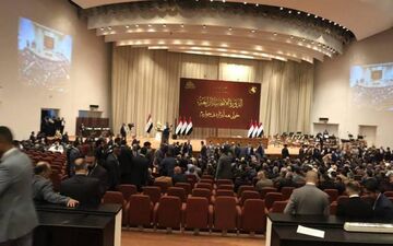 انتخاب هیات رییسه پارلمان عراق به تعویق افتاد