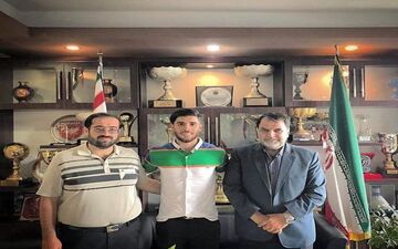  مهاجم جوان پیکان تمدید کرد