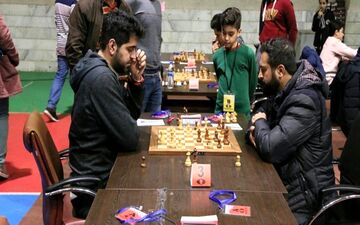 تساوی شطرنج بازان مدعی قهرمانی در دور چهارم
