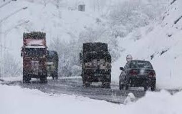 بارش برف و باران در جاده‌های ١٢استان/ ترافیک روان در اکثر محورها