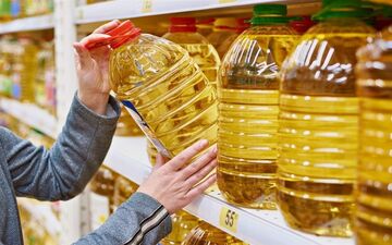 کشف احتکار 100 تن روغن خوراکی توسط پلیس اماکن فارس 