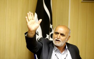 کاظم اولیایی از مدیریت باشگاه پاس همدان استعفا داد