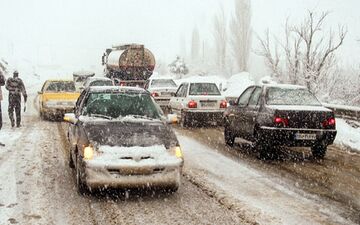 ۱۹ استان درگیر برف و کولاک/ امدادرسانی در ٨٦ محور کوهستانی