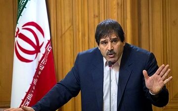 عباس جدیدی میکروفن خاموش فریاد می‎زد