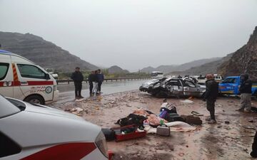 تصادف در آزادراه قزوین - رشت سه فوتی برجای گذاشت