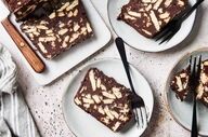 طرز تهیه کیک یخچالی؛ دسر خنک و شیرین با کمترین زحمت + ویدئو آموزشی