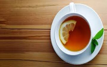  خوردن لیمو ترش با چای ممنوع