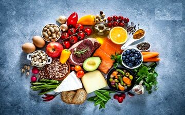 چگونه راحت 20 کیلو وزن کم کنیم؟  + رژیم، برنامه غذایی و ورزش