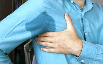اگر زیاد عرق می کنید ،جدی بگیرید