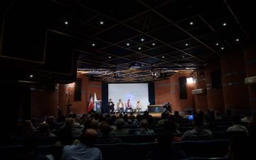 برگزاری نشست «هوش مصنوعی و بازتعریف حرفه‌ی طراحی گرافیک» / همواره پیشرفت فناوری به توسعه حرفه طراحی گرافیک انجامیده  