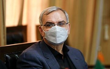 وزیر بهداشت: تمام مردم ایران تا دهه فجر واکسینه می شوند